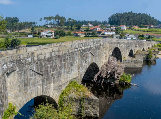 015_ Lernidee Reisen - Schoene Aussichten Touristik - Ponte de Zameiro - Jakobsweg - Belvelo - Tom Andersch